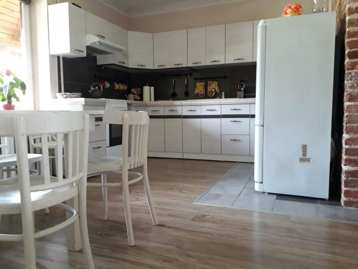 Ferienwohnung Miodowa Zwierzyniec Exterior foto